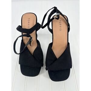 Torrid 9.5 WW Black Velvet Square Open Toe 5" Heels Criss Cross Ankle Strap